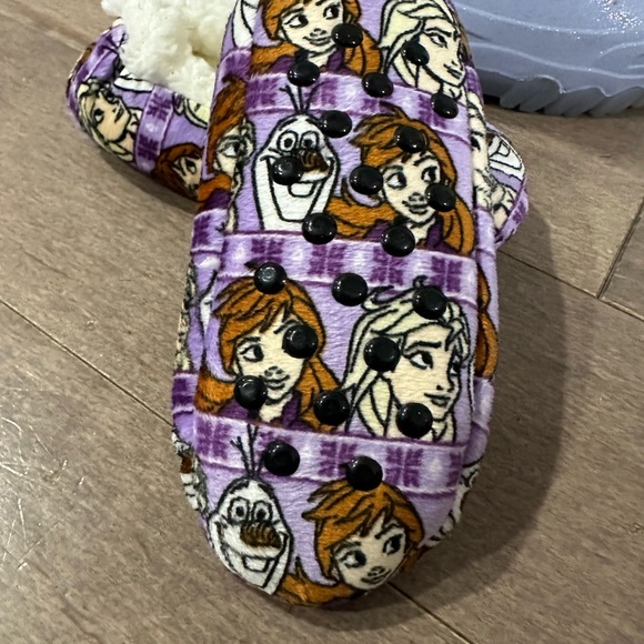 Frozen winter snow boots toddler size 10 Disney’s Frozen slippers size 9/10 - Picture 10 of 12